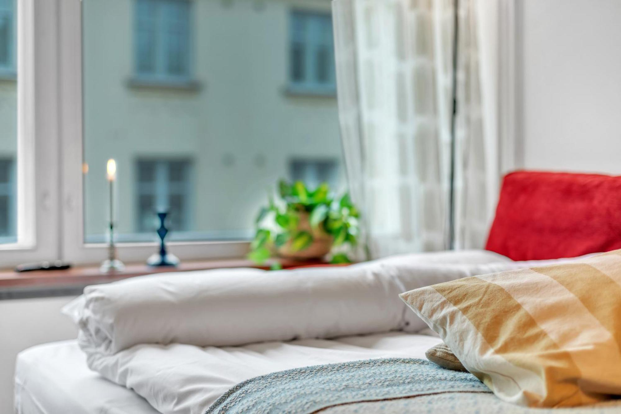 Design District W Free Parking Garage, Balcony, Netflix, 200m Tram&bus Appartement Helsinki